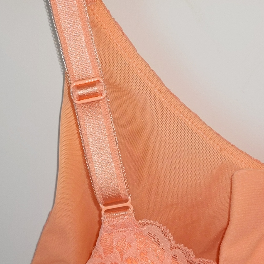 Torrid Curve 42c Lightly Lined Wire Free Bra - image 4